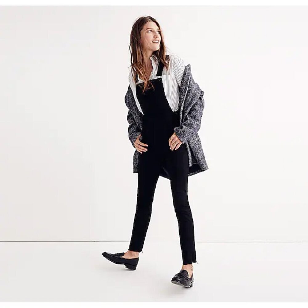 Madewell Women's Black Skinny Overalls Raw-Hem Edition